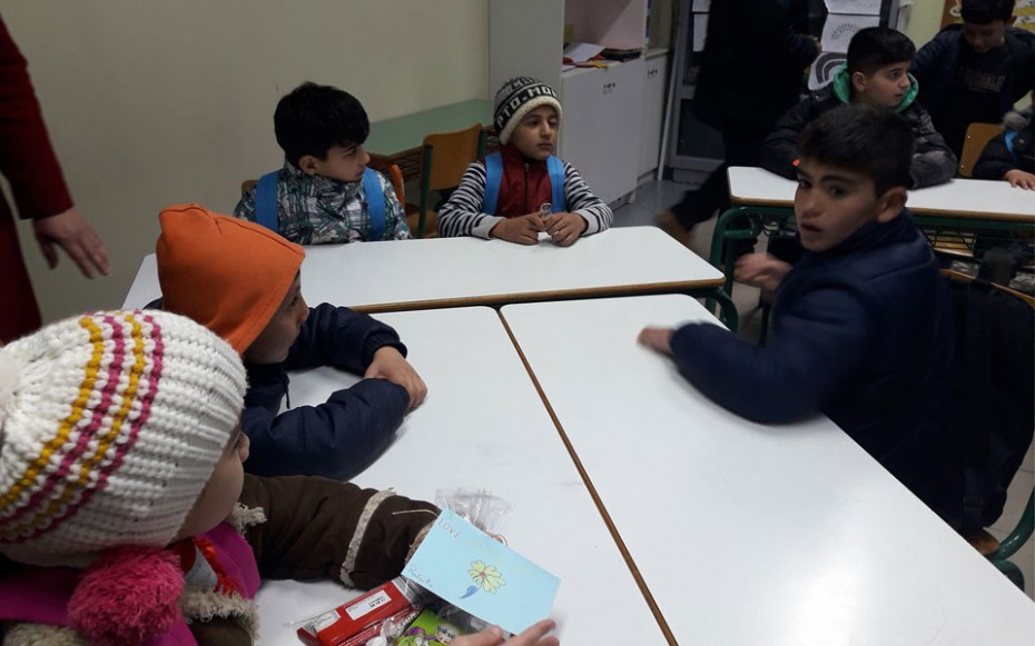 Ξεκίνησαν τα μαθήματα για τα προσφυγόπουλα στα νησιά του β. Αιγαίου