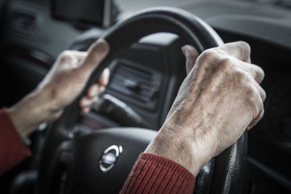 Νέα παράταση στην ισχύ των διπλωμάτων οδήγησης για ηλικιωμένους
