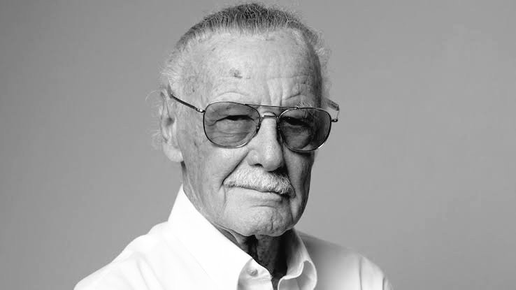 Απεβίωσε ο Stan Lee, θρύλος των κόμικς της Marvel