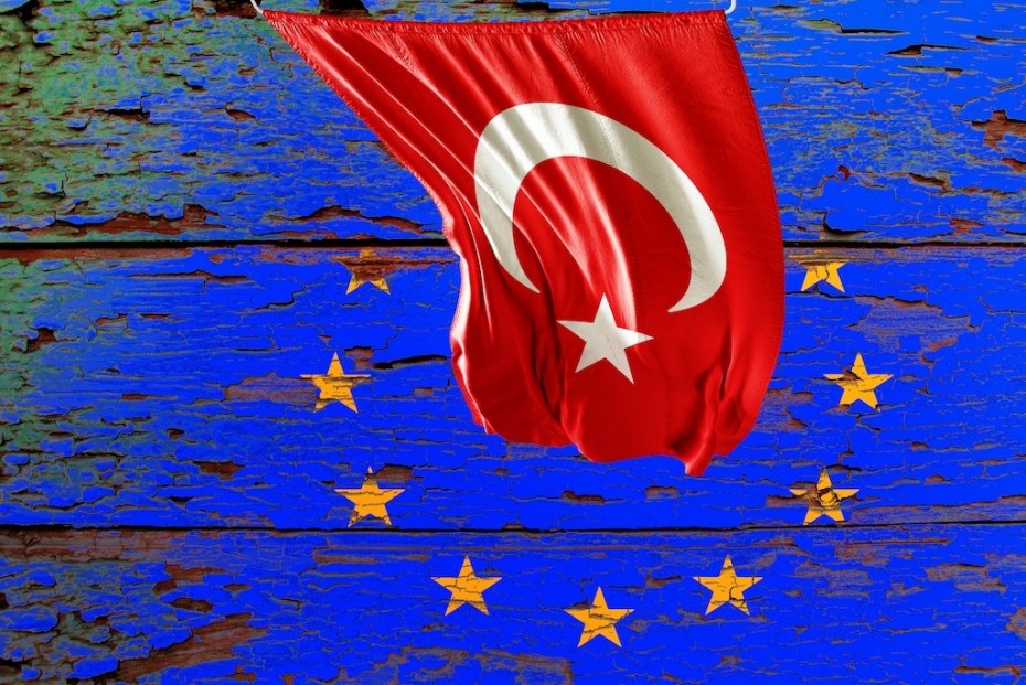 «Σύνεση και ψυχραιμία» προτείνει η Κομισιόν στην Τουρκία