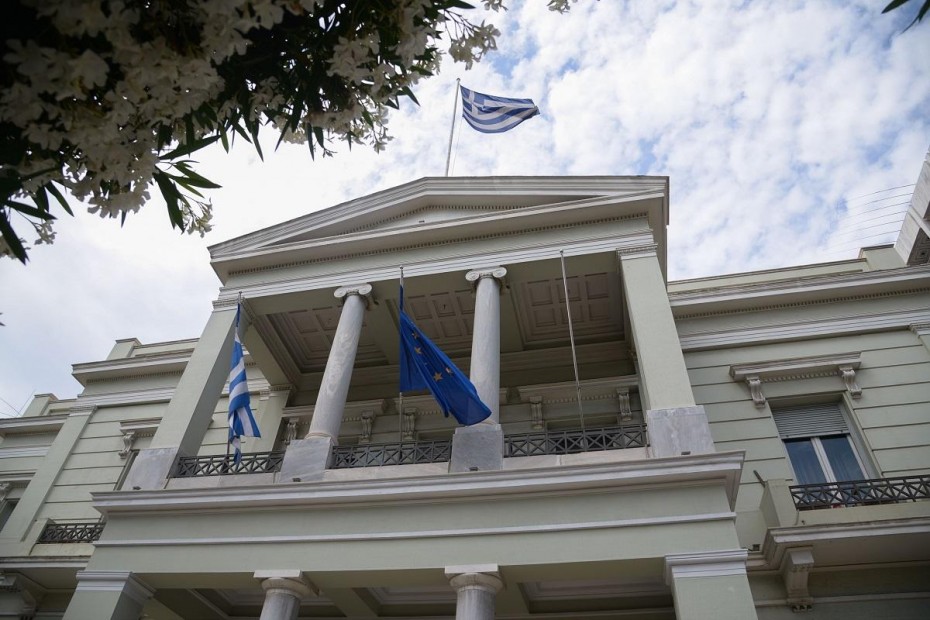 Η Αθήνα ζητά εξηγήσεις από την Αλβανία για τους «52 ανεπιθύμητους Έλληνες»