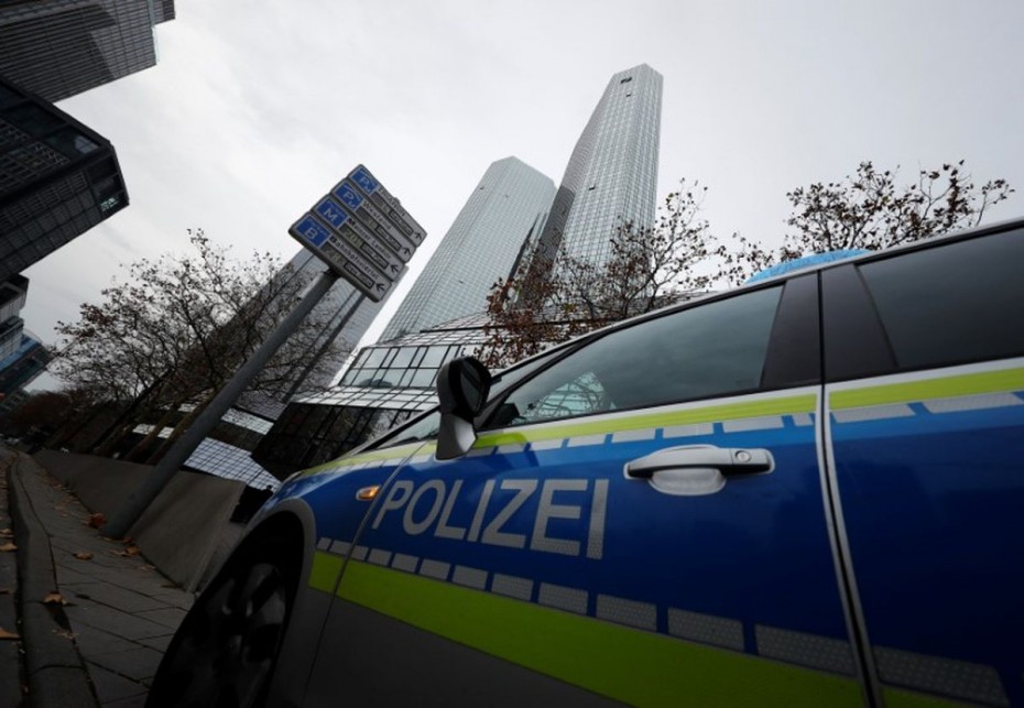 Η Deutsche Bank αρνείται εμπλοκή στα Panama Papers