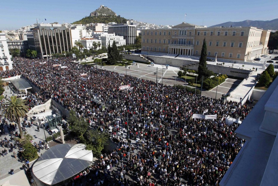 DW: «Η Ελλάδα, η χώρα των διαδηλώσεων»