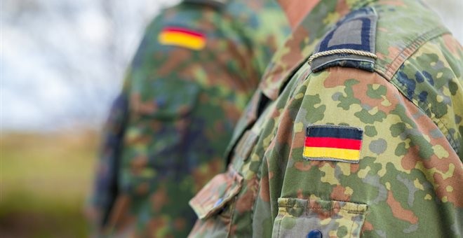 Ο γερμανικός στρατός σκέφτεται τη στρατολόγηση Ευρωπαίων πολιτών