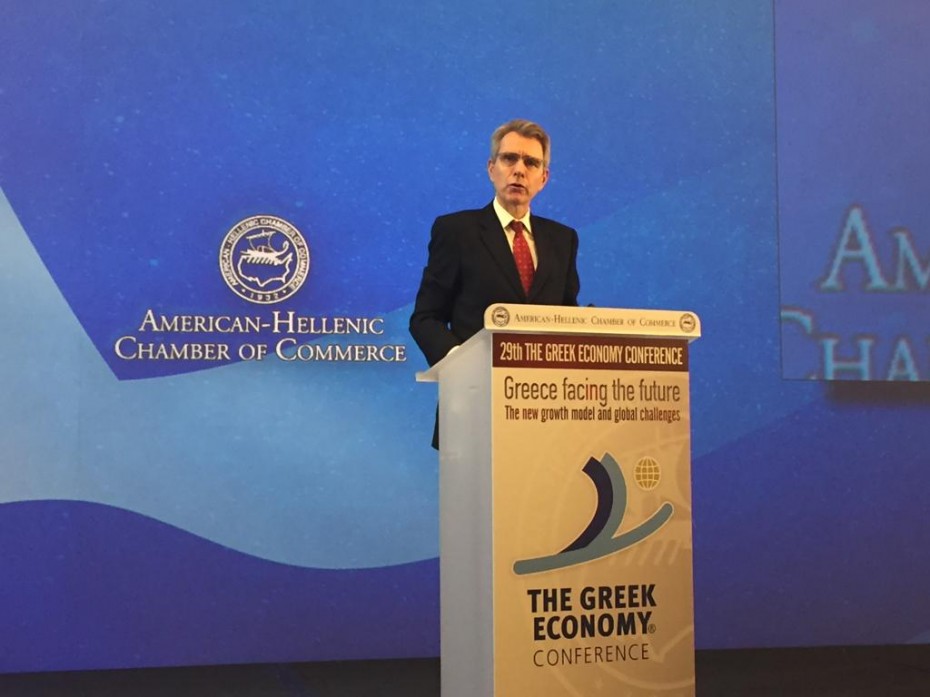 Εκνευρισμός του πρέσβη των ΗΠΑ για την επένδυση στο Ελληνικό