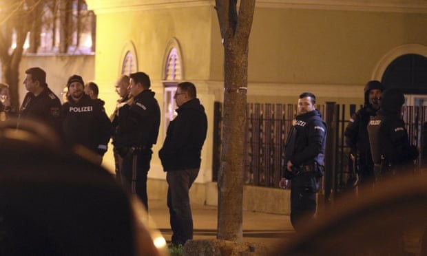 Βιέννη: 5 μοναχοί τραυματίστηκαν από τη ληστεία σε εκκλησία