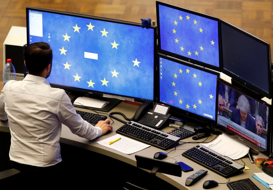«Διχασμένες» οι ευρωαγορές για το κλείσιμο της Τετάρτης