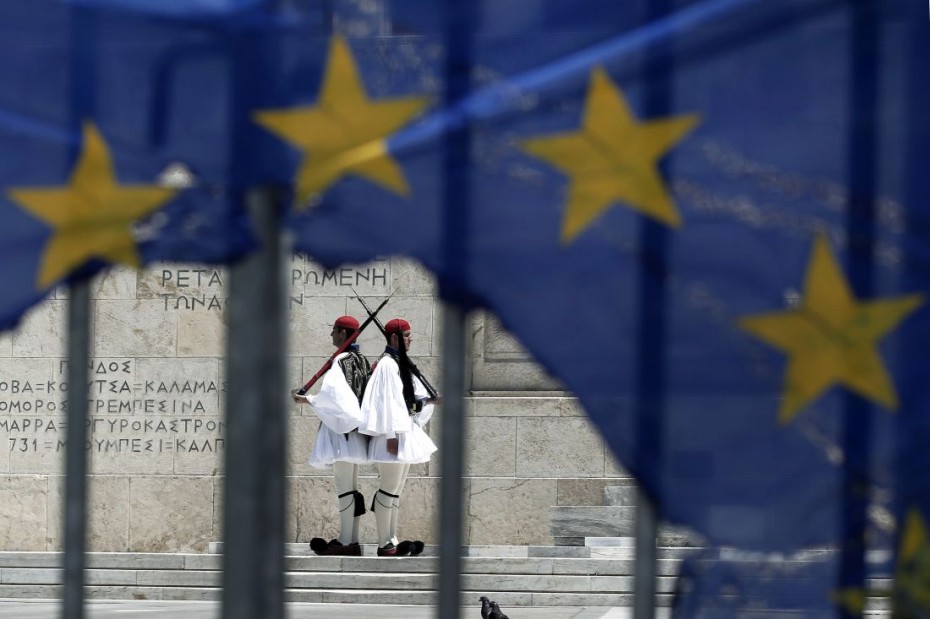 Fitch: Τα 3 λάθη που δεν πρέπει να κάνει - ξανά -  η Ελλάδα