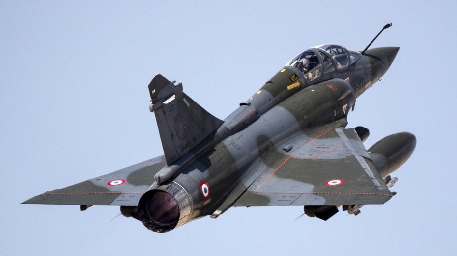 Εντοπίστηκαν συντρίμμια από το Mirage 2000 στη Γαλλία