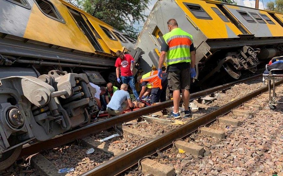 Πολύνεκρη σύγκρουση τρένων στη Νότια Αφρική