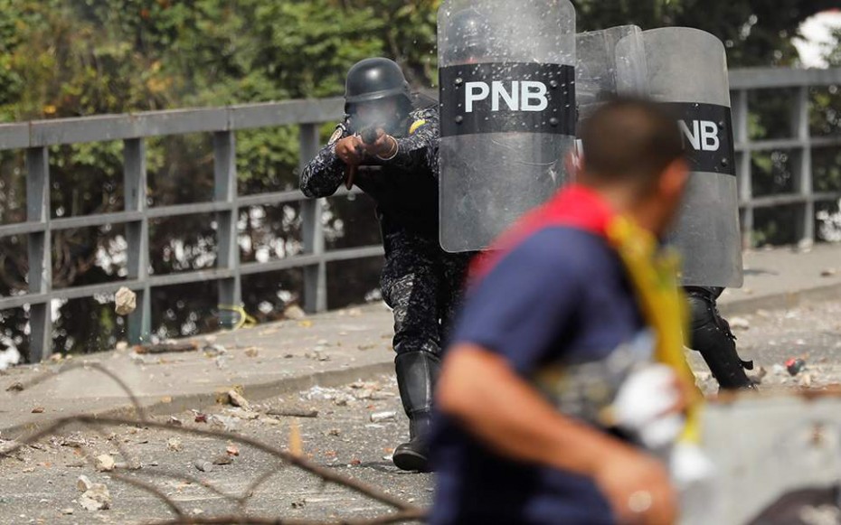 Βενεζουέλα: Για μαζικές λιποταξίες ένστολων κάνει λόγο η αντιπολίτευση