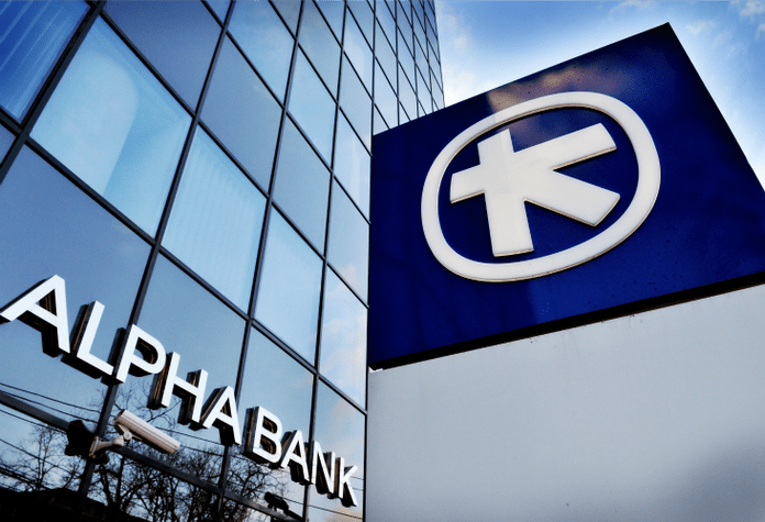BBG: Η Alpha Bank ετοιμάζει την πώληση κόκκινων δανείων
