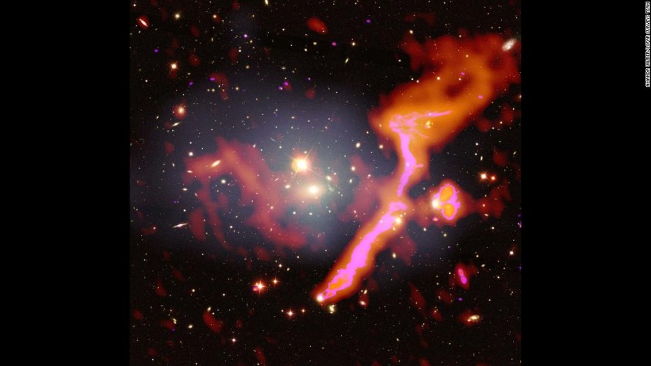 Επιστήμονες ανακάλυψαν εκατοντάδες χιλιάδες γαλαξίες