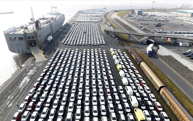 Κατάργηση των δασμών στις εισαγωγές αυτοκινήτων ζητά η Γερμανία