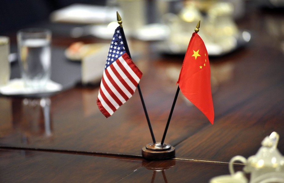 Παράταση 60 ημερών δίνει ο Τραμπ για τους δασμούς κατά Κίνας