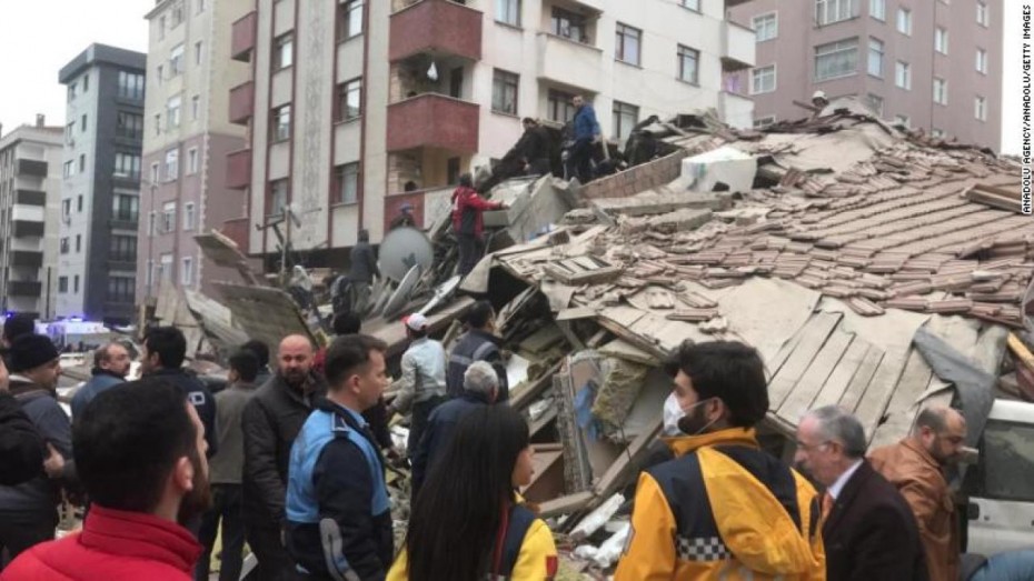 Κωνσταντινούπολη: Στους 17 οι νεκροί από την κατάρρευση πολυκατοικίας