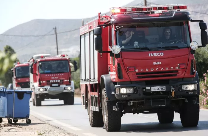 Δωρεά 20 πυροσβεστικών οχημάτων από την Παπαστράτος