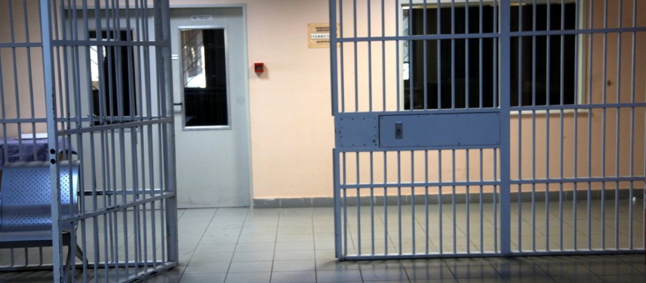 Ένας νεκρός και 7 τραυματίες από συμπλοκές στις φυλακές Κορυδαλλού