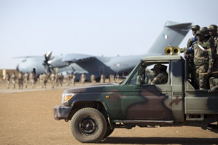 Μάλι: Τουλάχιστον 8 νεκροί από επίθεση σε στρατόπεδο