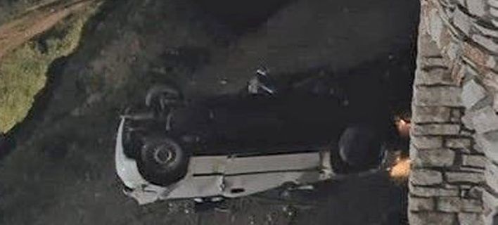 Νάξος: Αυτοκίνητο έπεσε σε γκρεμό
