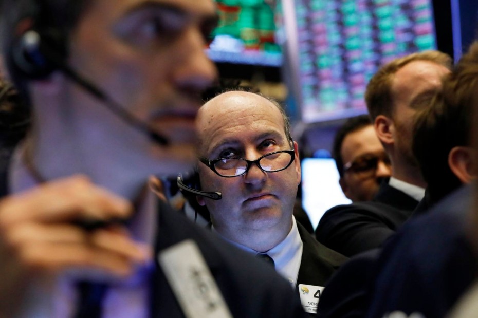 Πιέσεις στη Wall Street μετά από τις εταιρικές ανακοινώσεις
