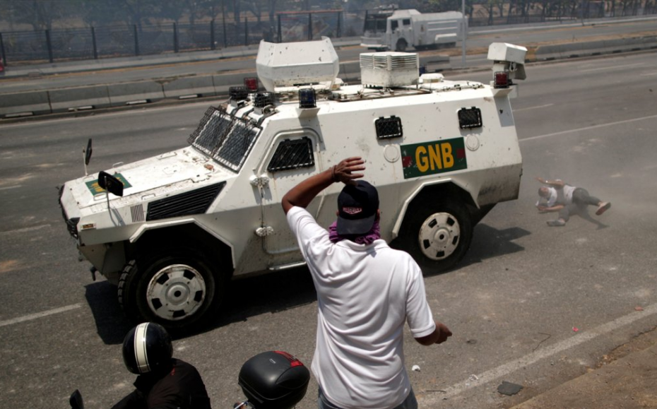 Βενεζουέλα: Ο Γκουαϊδό υπεύθυνος για κάθε σταγόνα αίματος, τονίζει ο Μαδούρο