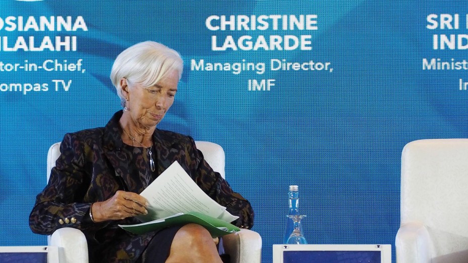 Σε 10ετές χαμηλό η εκτίμηση του ΔΝΤ για την παγκόσμια οικονομία 