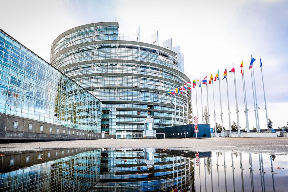 DW: Λουκέτο στο Ευρωκοινοβούλιο του Στρασβούργου;