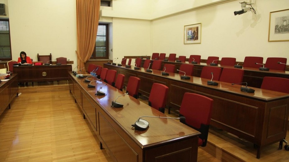 Στις 9 Μαΐου η υπόθεση Πετσίτη στη Βουλή
