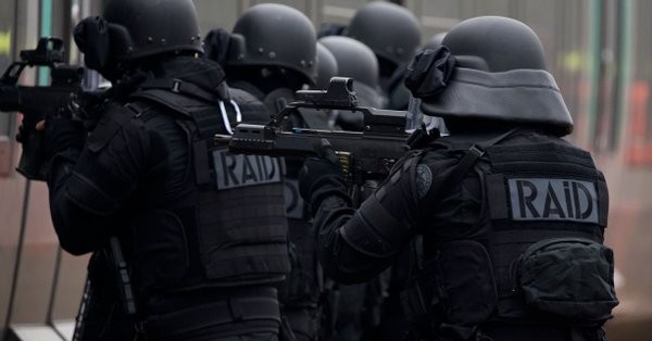 Πυροβολισμοί στο περιστατικό ομηρίας στην Τουλούζη της Γαλλίας