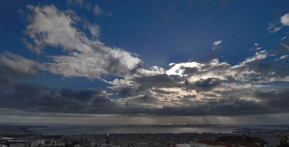 Με παροδική συννεφιά ο καιρός στην Αττική για την Παρασκευή