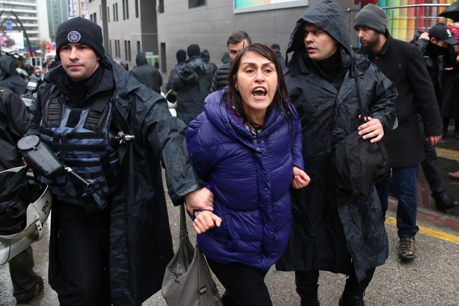Σε συλλήψεις εκατοντάδων υπαλλήλων του τουρκικού ΥΠΕΞ προχωρά η Άγκυρα