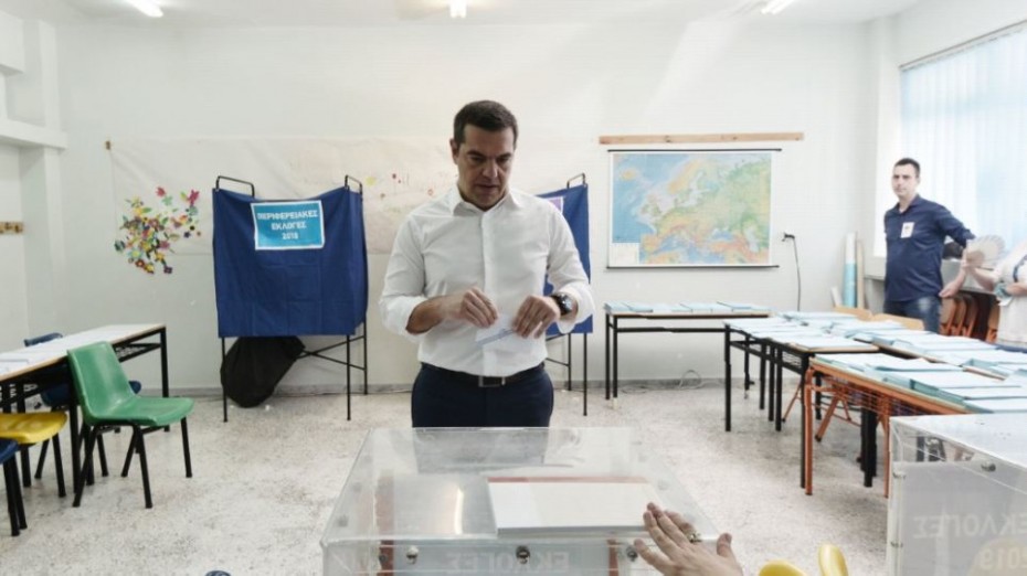BBG: Ο Τσίπρας μπορεί να τραβήξει το «χαρτί» των εθνικών εκλογών τον Ιούνιο