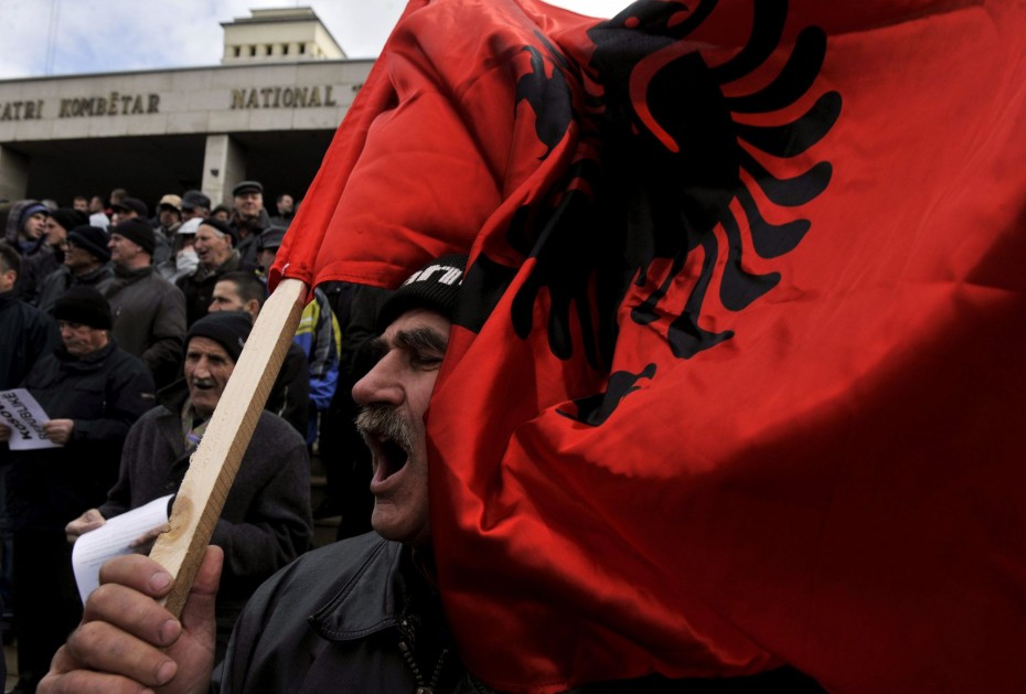 Στον «αέρα» οι δημοτικές εκλογές στην Αλβανία στις 30 Ιουνίου