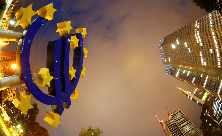 Στη Σίντραγια ο απολογισμός και οι προκλήσεις για το ευρώ