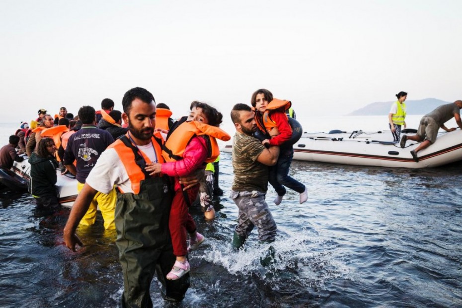 Die Welt: Το Αιγαίο ξανά κύρια προσφυγική οδός - Λείπουν 5.000 συνοριοφύλακες