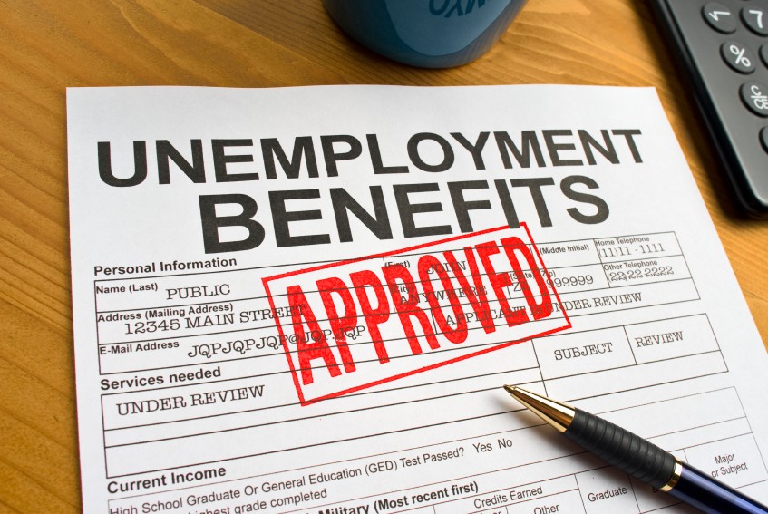 ΗΠΑ: Παραμένουν κοντά σε ιστορικό χαμηλό τα επιδόματα ανεργίας
