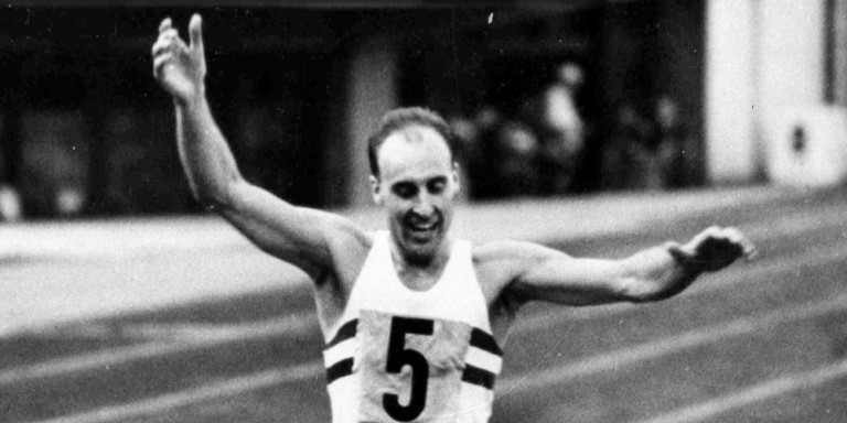 Απεβίωσε ο Βρετανός Ολυμπιονίκης, Κεν Μάθιου