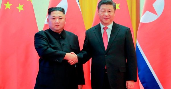 Στη Β. Κορέα ο Κινέζος πρόεδρος - Στο επίκεντρο τα πυρηνικά
