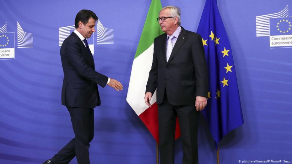 Ο Γιούνκερ και πάλι κατά της Ιταλίας για τα δημοσιονομικά