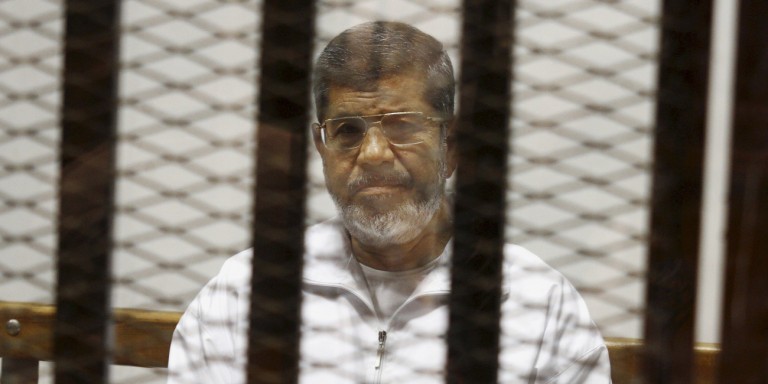 Ο πρώην πρόεδρος της Αιγύπτου πέθανε στο δικαστήριο