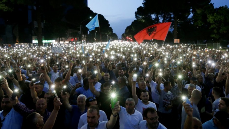 Χάος στην Αλβανία για την ακύρωση των εκλογών