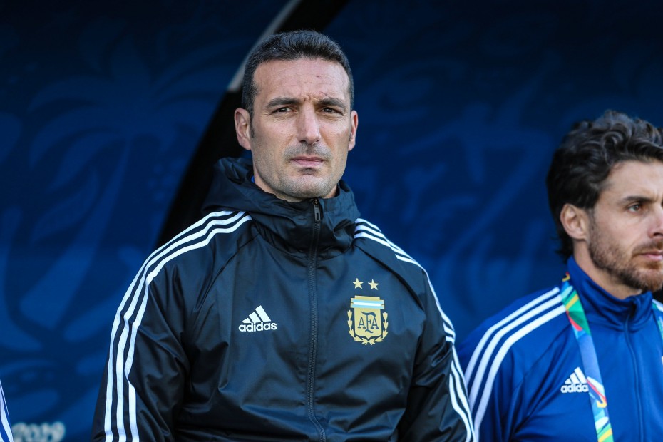 Ο Σκαλόνι παραμένει προπονητής της Εθνικής Αργεντινής