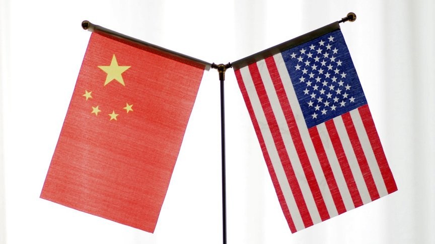 «Μαύρος καπνός» για τις εμπορικές συζητήσεις ΗΠΑ και Κίνας