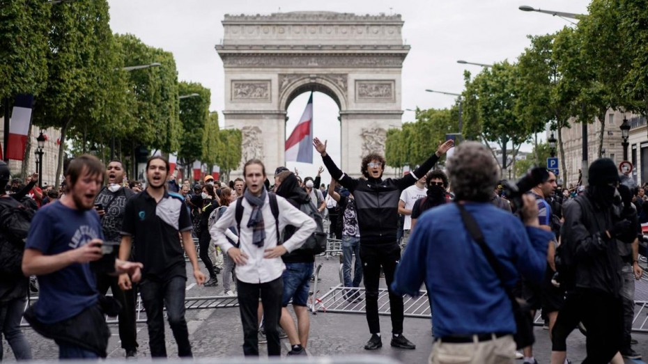 Πάνω από 150 συλλήψεις στο Παρίσι την Κυριακή