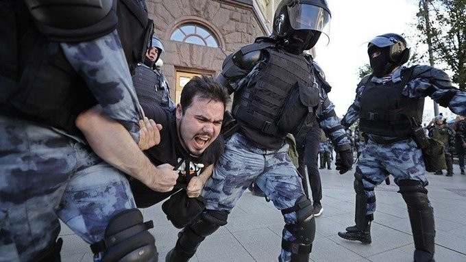 Ρωσία: Πάνω από 60 συλλήψεις από τις αντικυβερνητικές διαδηλώσεις στη Μόσχα
