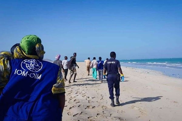 Πάνω από 80 μετανάστες αγνοούνται από ανατροπή σκάφους στην Τυνησία