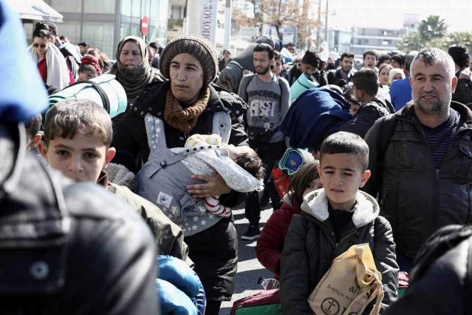 Πάνω από 2.200 πρόσφυγες εγκλωβισμένοι στη Χίο