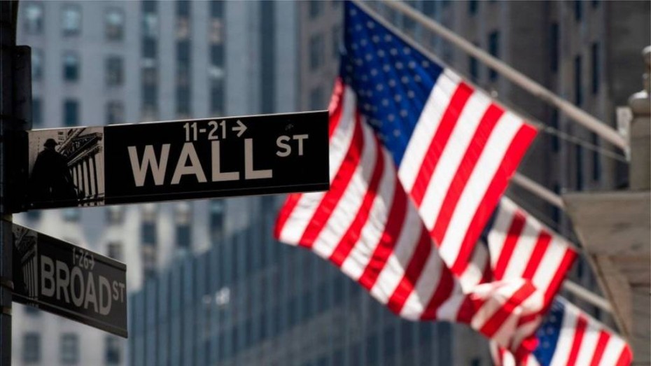 «Απόνερα» από τα αντίποινα της Κίνας στη Wall Street