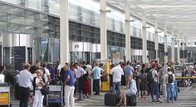 Γερμανία: Ματαιώθηκαν 130 πτήσεις στο αεροδρόμιο του Μονάχου